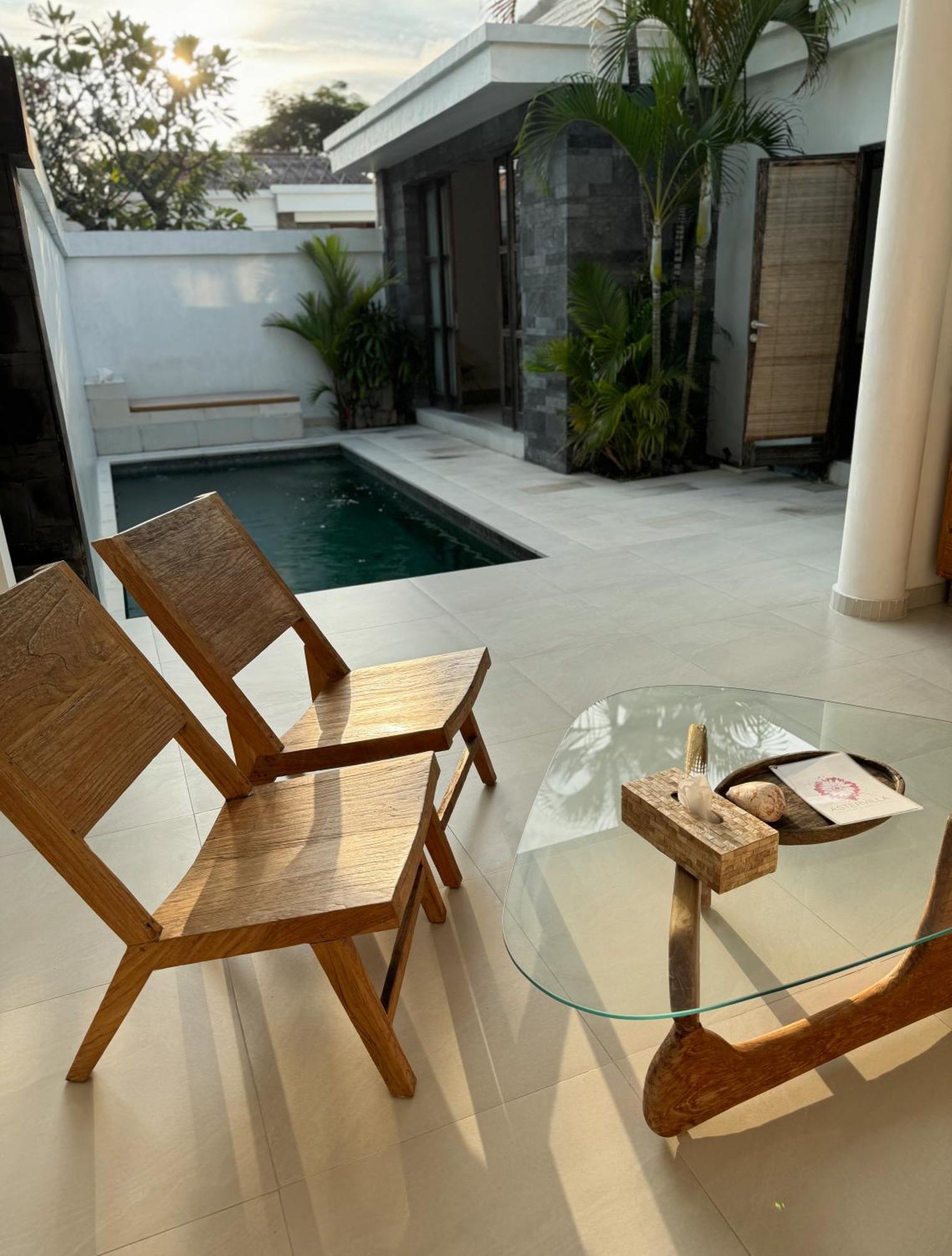 Aster Villa Seminyak المظهر الخارجي الصورة
